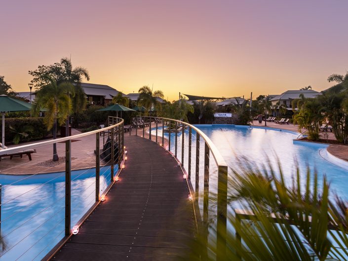 Resorts Influencer